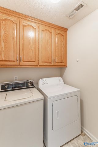 105 Canterbury Circle, Athens, AL 35611