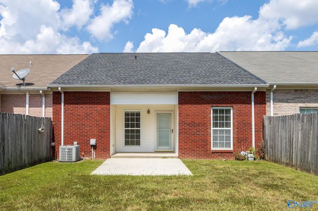 105 Canterbury Circle, Athens, AL 35611