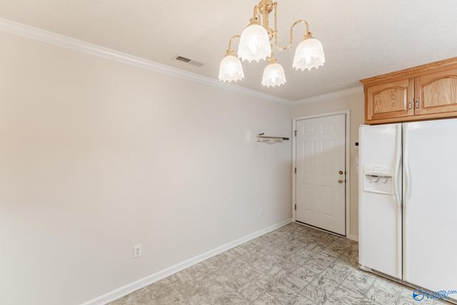 105 Canterbury Circle, Athens, AL 35611