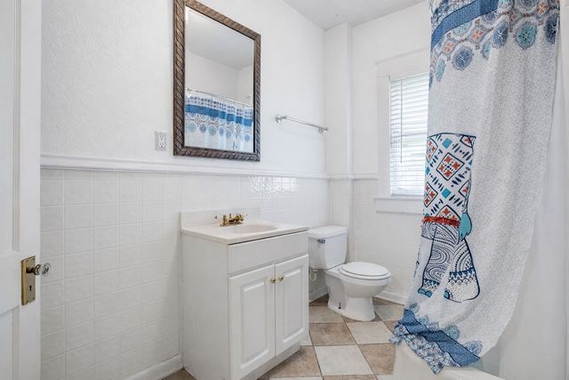 6203 Richmond Avenue, Dallas, TX 75214