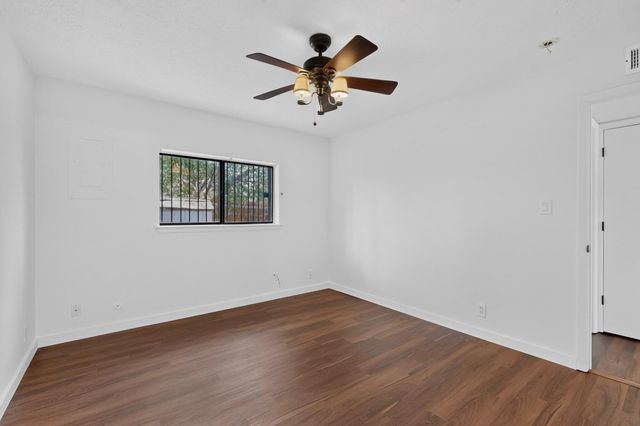 6035 Staubach Avenue NW, Albuquerque, NM 87120