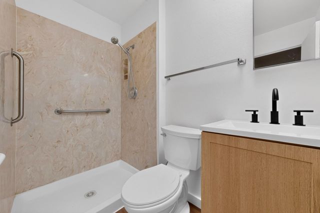 6035 Staubach Avenue NW, Albuquerque, NM 87120