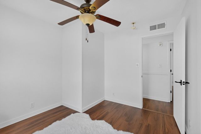 6035 Staubach Avenue NW, Albuquerque, NM 87120