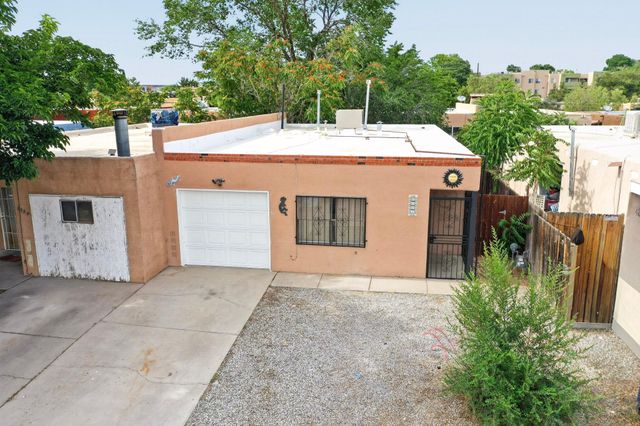 6035 Staubach Avenue NW, Albuquerque, NM 87120