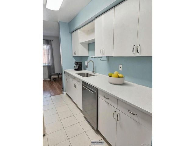 1060 S Parker Rd 9, Denver, CO 80231