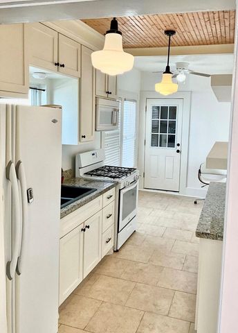 1511 Scharpe Street 2, Houston, TX 77023
