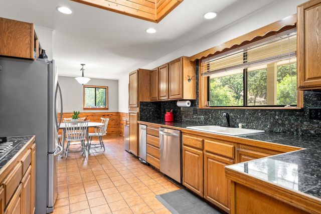 2162 Painted Pony Rd, Somerset, CA 95684