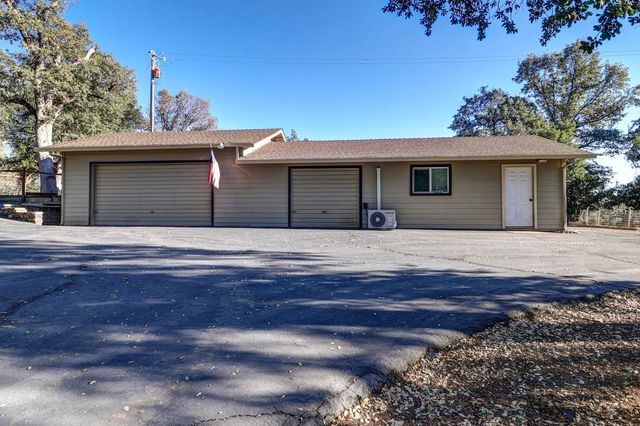 19650 Russell Lane, Cottonwood, CA 96022