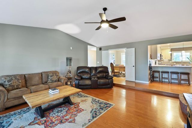 19650 Russell Lane, Cottonwood, CA 96022