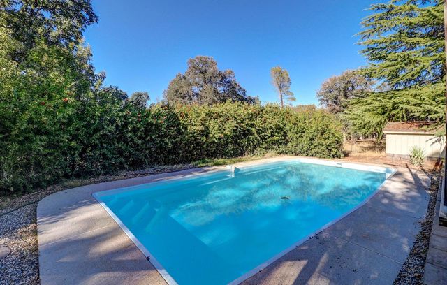 19650 Russell Lane, Cottonwood, CA 96022