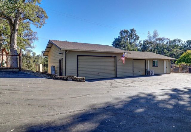 19650 Russell Lane, Cottonwood, CA 96022