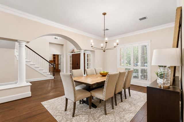 7 Pastoral Pond Circle, The Woodlands, TX 77380