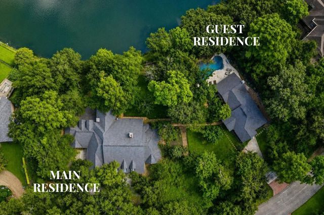 7 Pastoral Pond Circle, The Woodlands, TX 77380