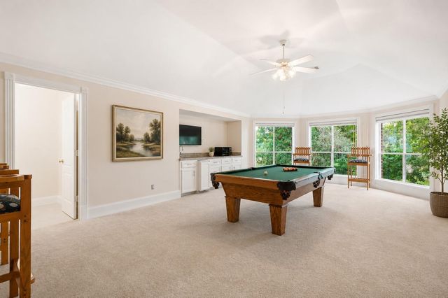 7 Pastoral Pond Circle, The Woodlands, TX 77380