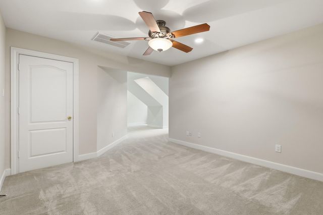 7 Pastoral Pond Circle, The Woodlands, TX 77380