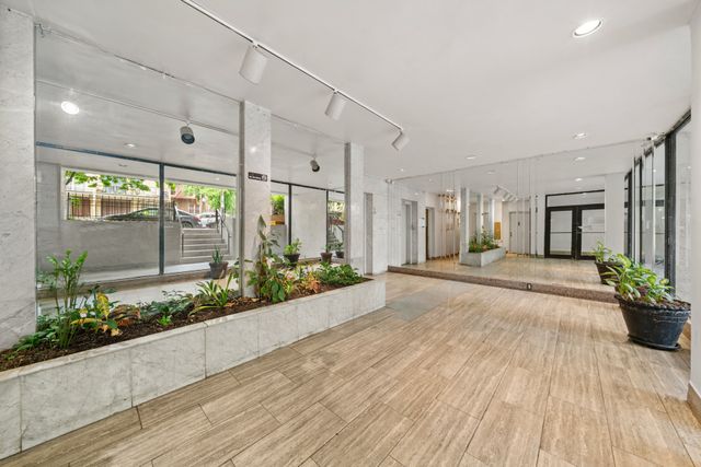 14336 Barclay Ave Apt 5E, New York City, NY 11355