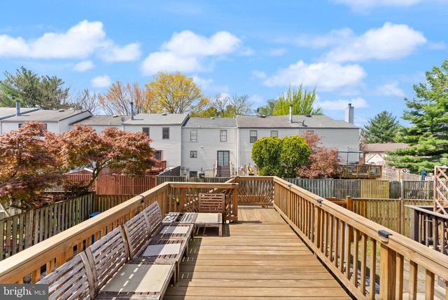 19 JERMYN CT, Sterling, VA 20165