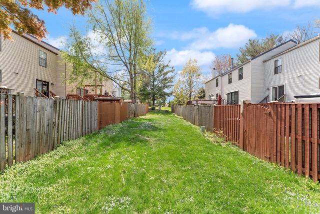 19 JERMYN CT, Sterling, VA 20165
