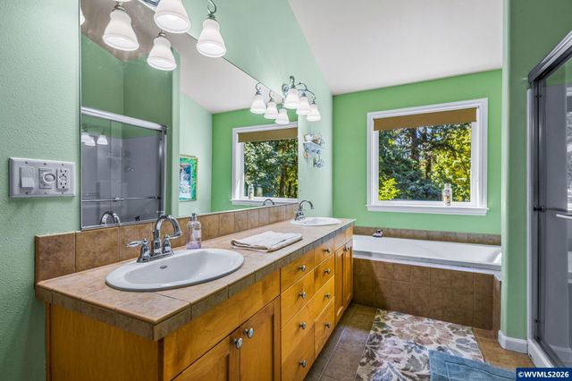 5860 Delaney Rd SE, Turner, OR 97392