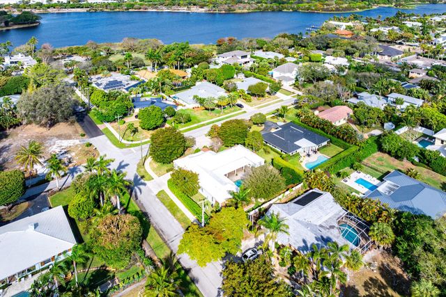 1103 NW 6th Avenue, Delray Beach, FL 33444