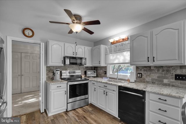 402 COLUMBUS ST, Wernersville, PA 19565