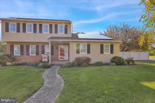 402 COLUMBUS ST, Wernersville, PA 19565