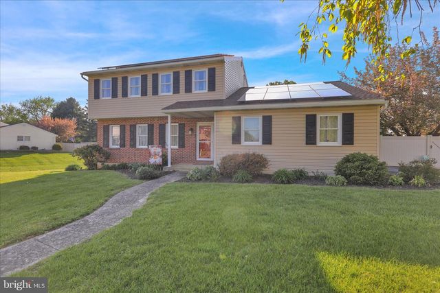 402 COLUMBUS ST, Wernersville, PA 19565