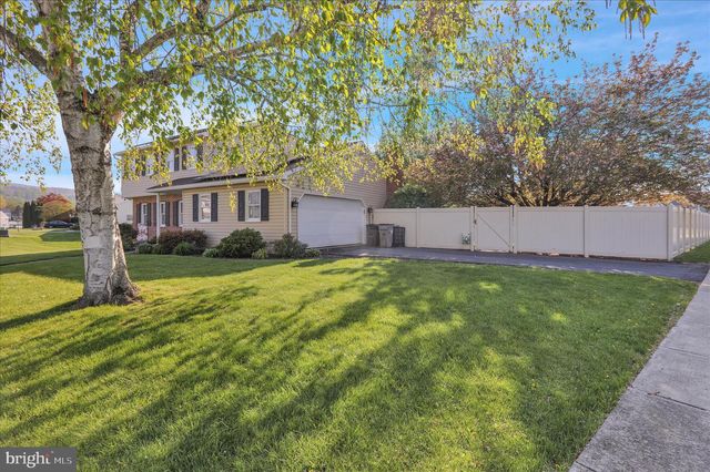 402 COLUMBUS ST, Wernersville, PA 19565