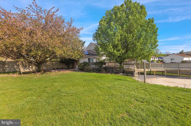 402 COLUMBUS ST, Wernersville, PA 19565