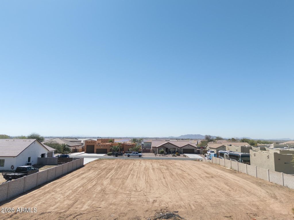 Image 12 of property listing at 10289 W MORGAN Lane 36, Casa Grande, AZ 85194