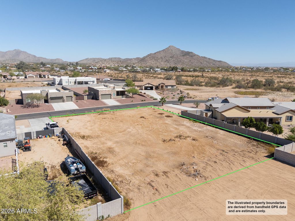 Image 3 of property listing at 10289 W MORGAN Lane 36, Casa Grande, AZ 85194