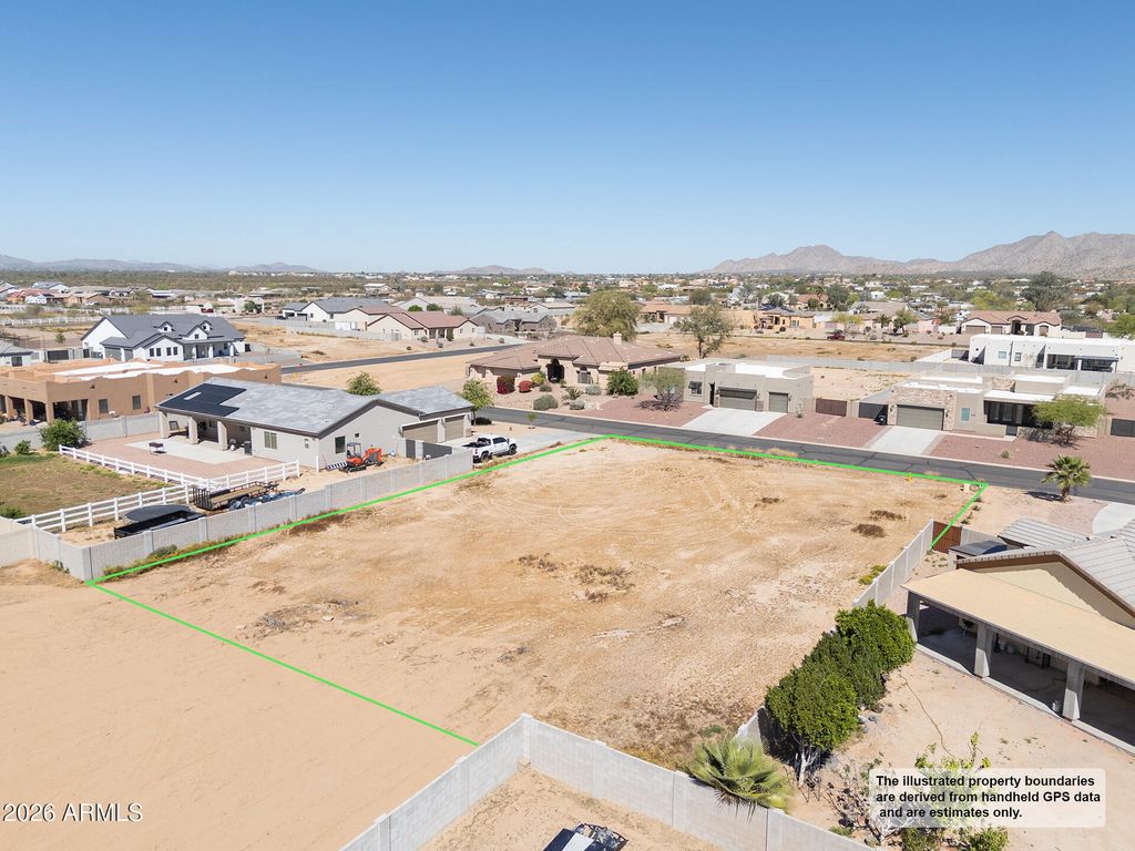 Image 4 of property listing at 10289 W MORGAN Lane 36, Casa Grande, AZ 85194