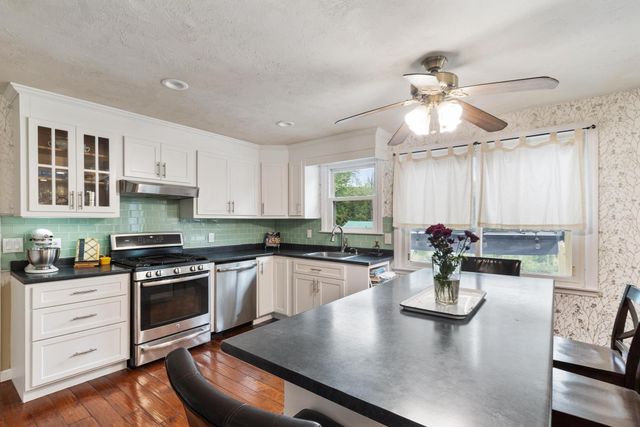 53 Hardy Drive, Leominster, MA 01453