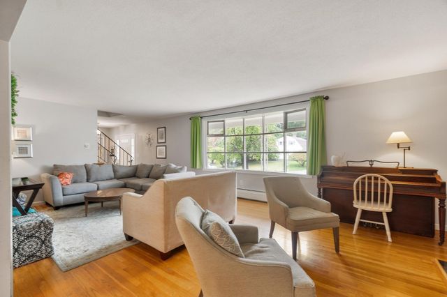 53 Hardy Drive, Leominster, MA 01453