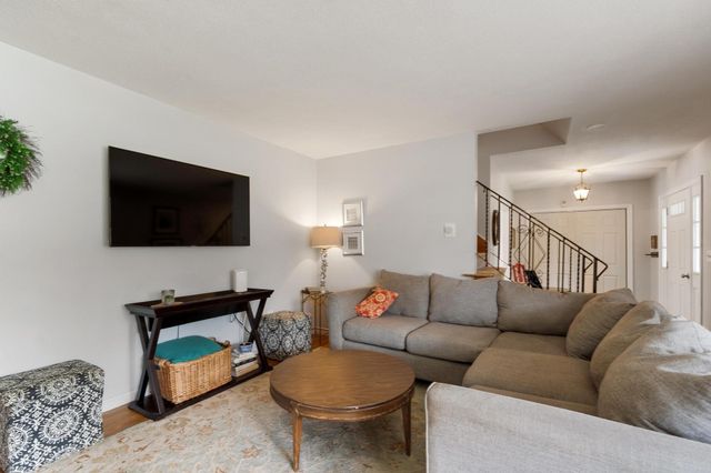 53 Hardy Drive, Leominster, MA 01453
