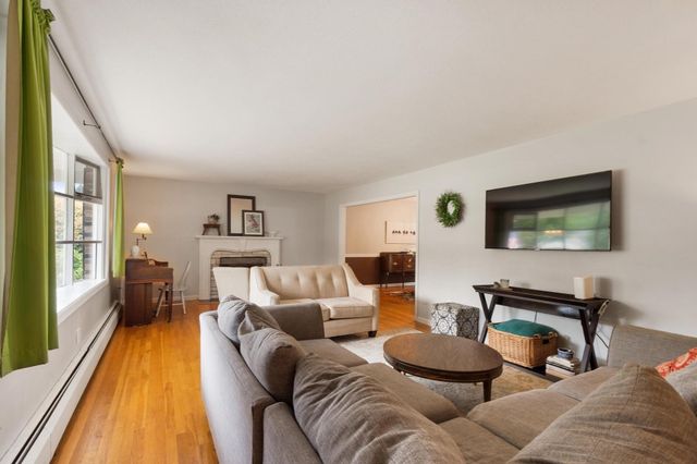 53 Hardy Drive, Leominster, MA 01453