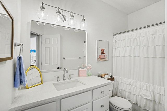 13154 Acacia Drive, Grand Haven, MI 49417