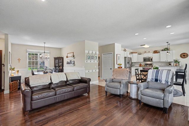 13154 Acacia Drive, Grand Haven, MI 49417