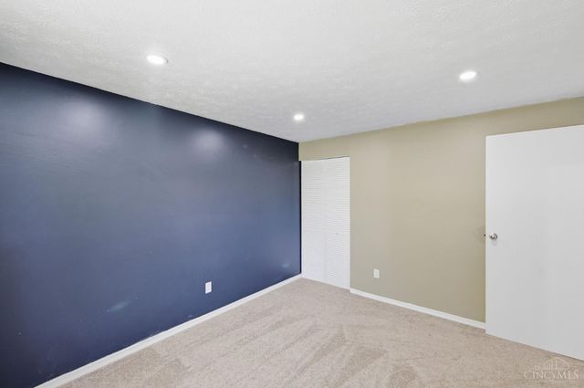 487 Brunswick Drive, Forest Park, OH 45240