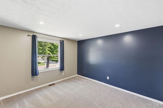 487 Brunswick Drive, Forest Park, OH 45240