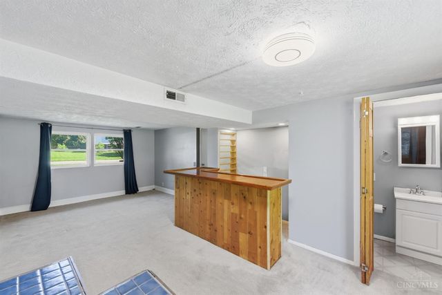 487 Brunswick Drive, Forest Park, OH 45240