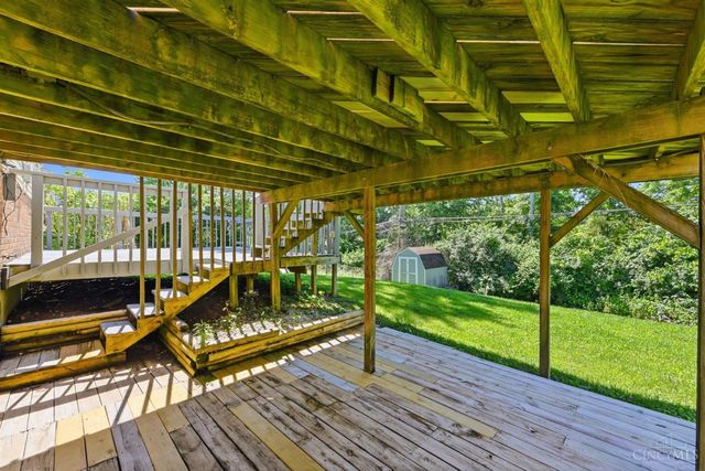 487 Brunswick Drive, Forest Park, OH 45240