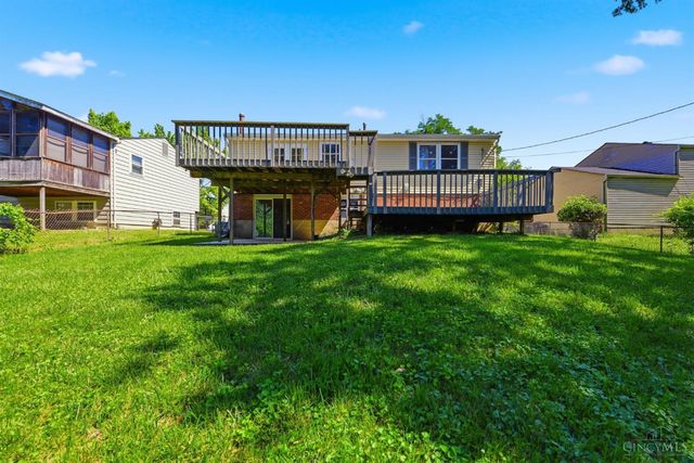 487 Brunswick Drive, Forest Park, OH 45240
