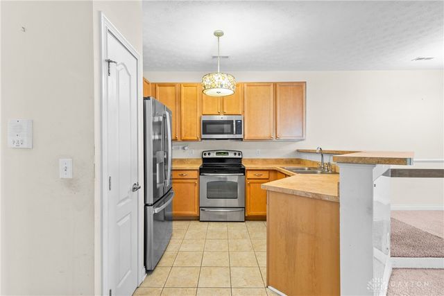 3142 Grand Falls Boulevard, Deerfield Twp, OH 45039