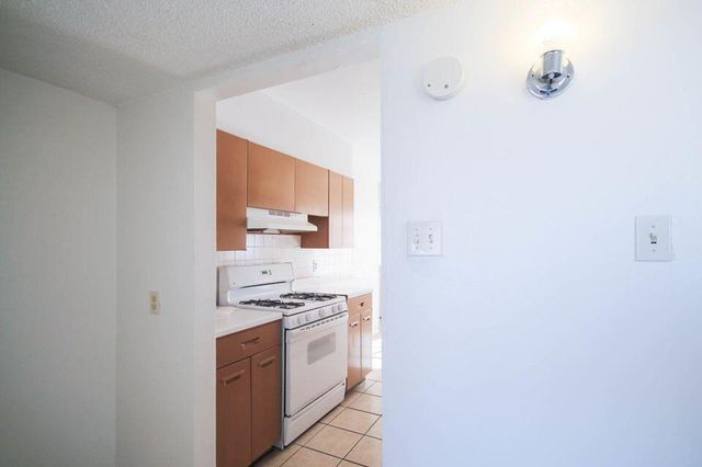 209 SAN SABA Road, El Paso, TX 79912