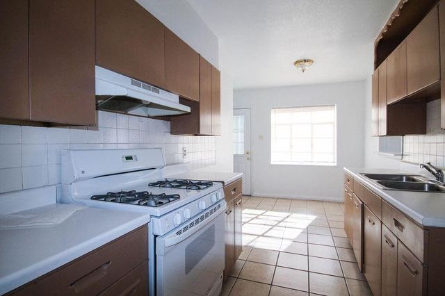 209 SAN SABA Road, El Paso, TX 79912