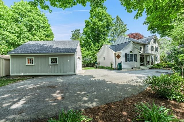 38 Berkeley St, Reading, MA 01867