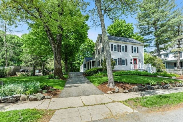 38 Berkeley St, Reading, MA 01867