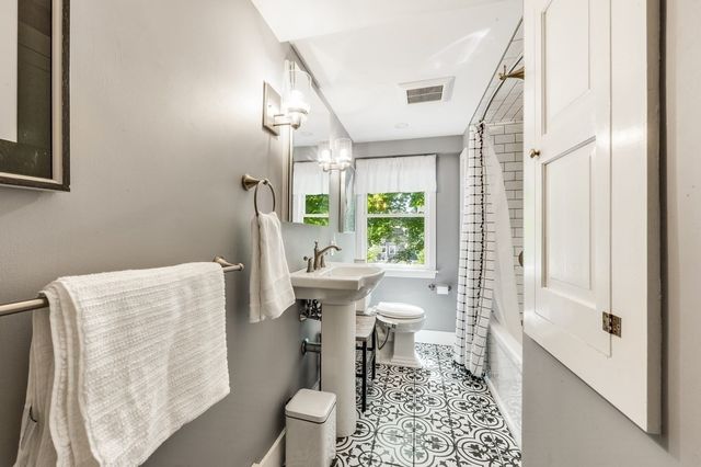 38 Berkeley St, Reading, MA 01867