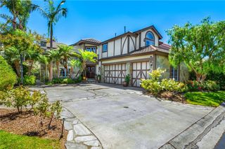 19381 Woodlands Dr, Huntington Beach, CA 92648